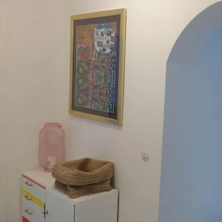 Wunderschone, Grosszugige Eg-wohnung Mit Garten Apartamento